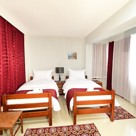 Zobo Hotel Shkodër Dış mekan fotoğraf