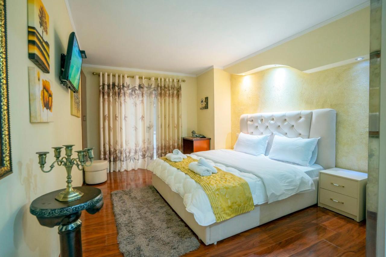 Zobo Hotel Shkodër Dış mekan fotoğraf