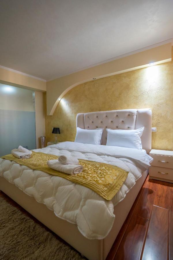 Zobo Hotel Shkodër Dış mekan fotoğraf