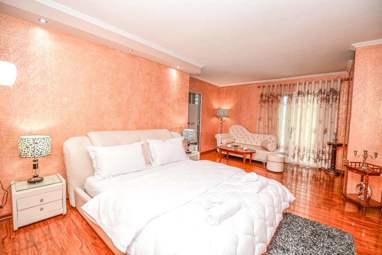 Zobo Hotel Shkodër Dış mekan fotoğraf