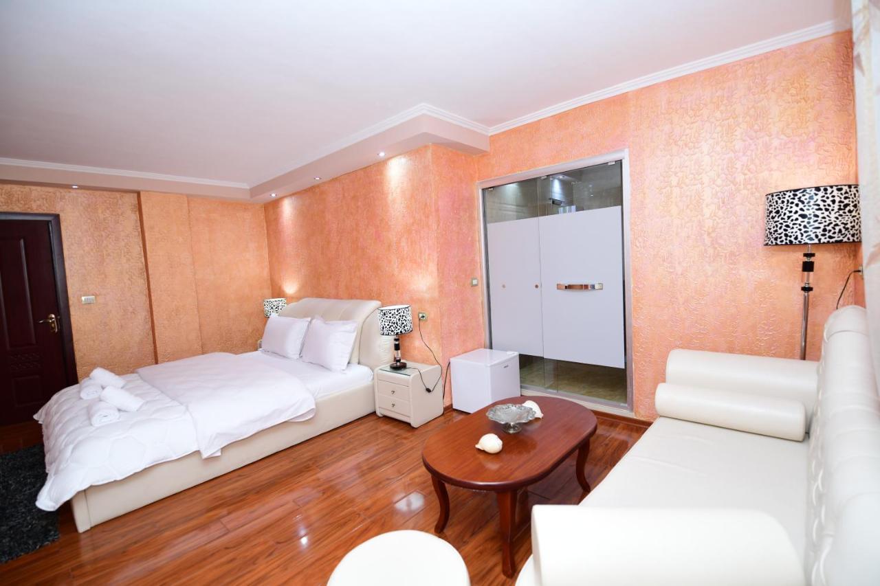 Zobo Hotel Shkodër Dış mekan fotoğraf