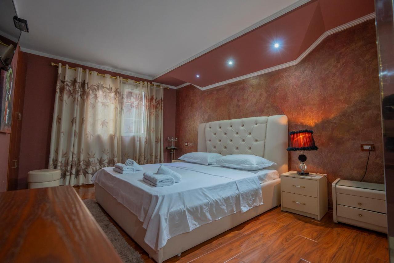 Zobo Hotel Shkodër Dış mekan fotoğraf