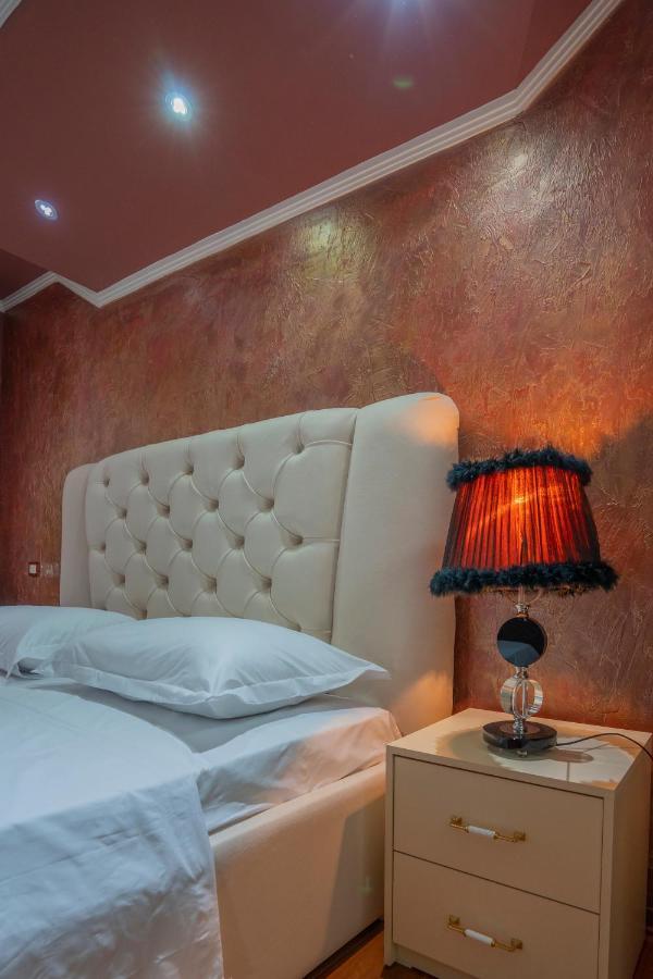 Zobo Hotel Shkodër Dış mekan fotoğraf